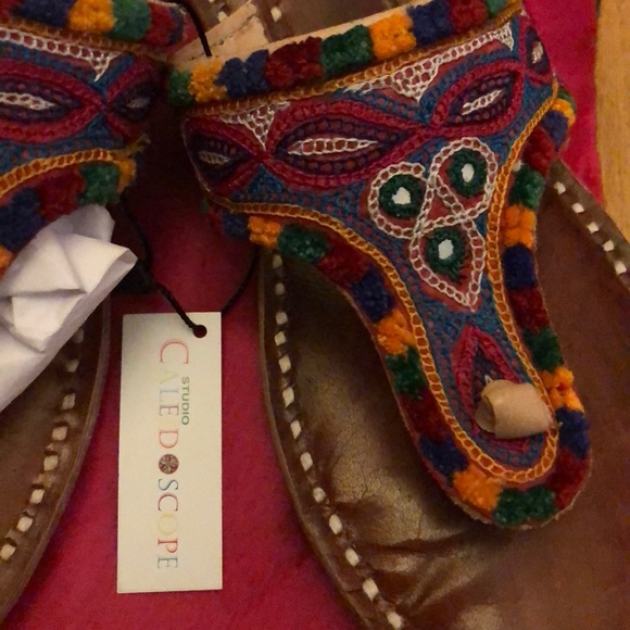 Made in India colorful summer sandals - Picture 2 of 3